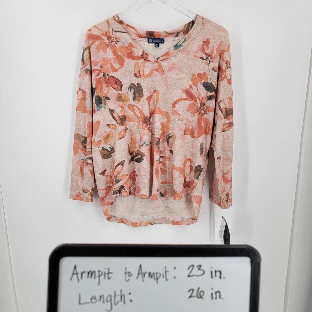 Democracy Top Womens Medium Floral Pink V Neck - Picture 11 of 11